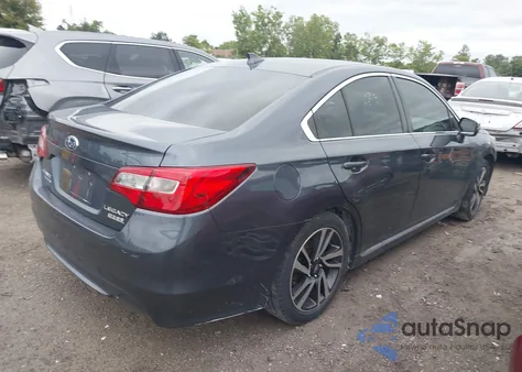 2017 Subaru Legacy 2.5I Sport z USA, uszkodzony, nr VIN 4S3BNAR62H3051081